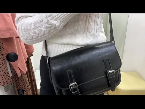❤️ 試着室でディルドを使った若い雌犬フェラルベリーの公開オナニー ❤❌  at ja.xxxdeutschepornos.ru ❌️
